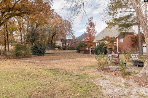 140 Clubhouse Dr, Cayce-West Columbia SC 29172-2584 exterior