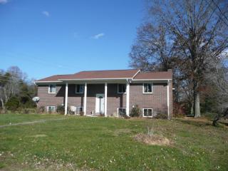7344 Glastonbury Rd, Knoxville, TN 37931-1815