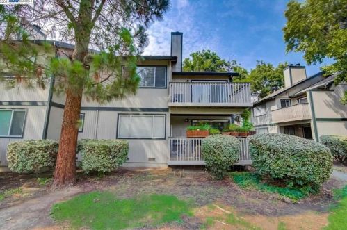 1083 Chadwick Cir, West Pittsburg, CA 94565-3228