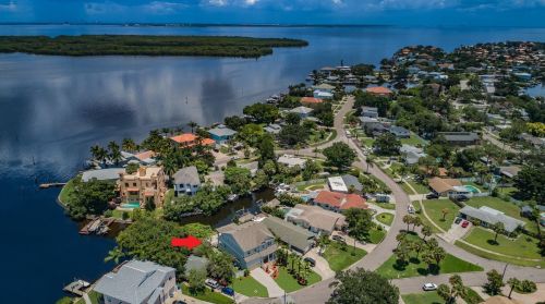1739 Bayou Grande Blvd, Saint Petersburg, FL 33703-1907