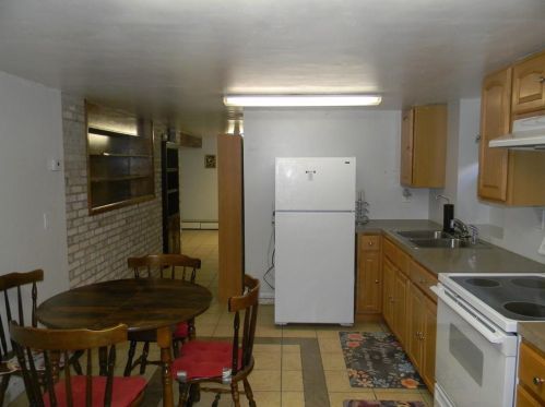 18 Eddy St, Providence RI 02903-1702 exterior