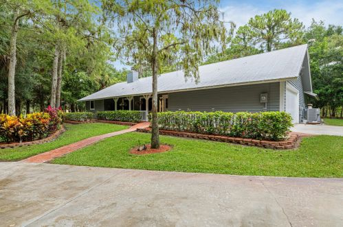 14831 Draft Horse Ln, West Palm Beach, FL 33414-1064