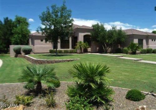 2526 Park Ave, Gilbert, AZ 85234-1307