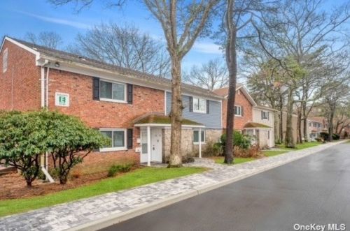 40-58 4th St, Canaan Lake, NY 11772-2138