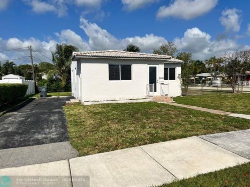 1002 27th St, Hollywood, FL 33020