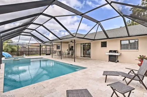410 43rd Ter, Cape Coral, FL 33904-8453