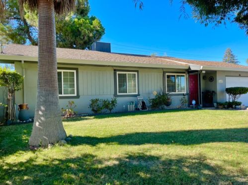 6637 Melrose Dr, North Highlands, CA 95660-3847