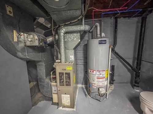 200 Larkspur St, Whitaker PA  15120-2208 exterior