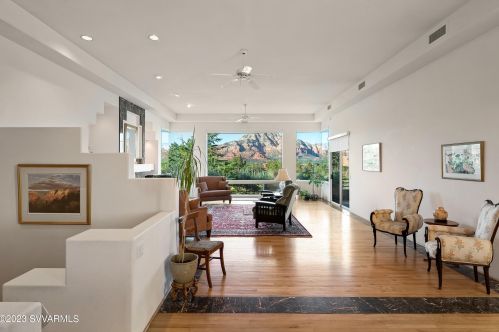 12 Linda Vis, Sedona AZ 86336-5067 exterior