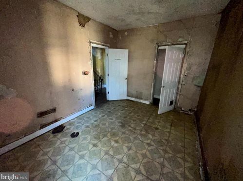 215 Perry St, Trenton NJ  08618-3925 exterior