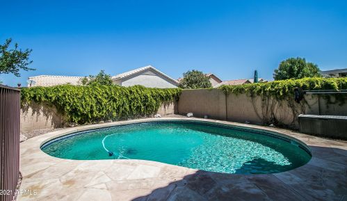 1434 Spur Ave, Gilbert AZ  85296-1946 exterior