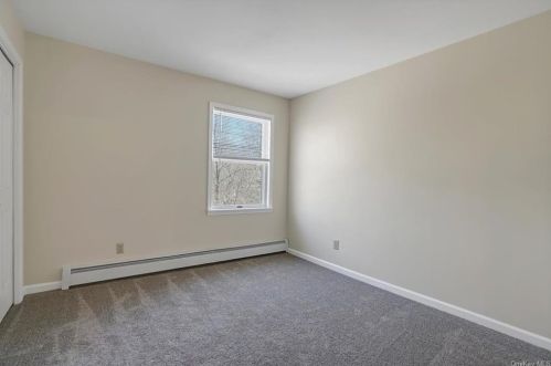 270 Prosperous Valley Rd, Middletown NY  10940-8707 exterior