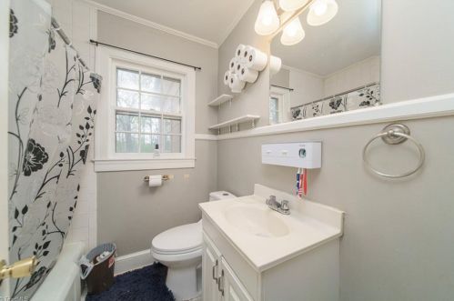 1906 Lees Chapel Rd, Greensboro NC 27405-2721 exterior