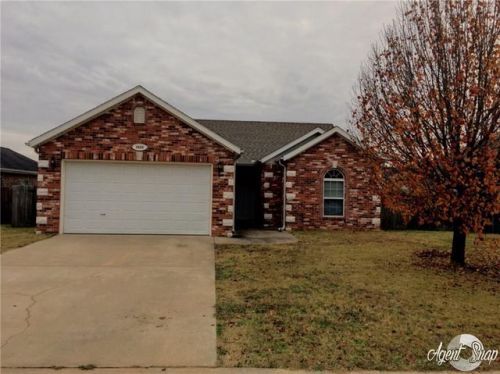 3659 Grainger Cir, Springdale AR  72764-8334 exterior
