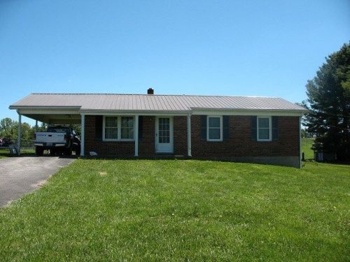 126 Rolling Hills Cir, Hillsville, VA 24343-3730