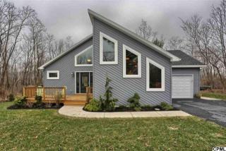 296 Monroe Valley Dr, Bordnersville, PA 17038-8507