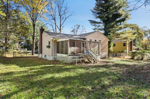 31 Kent Rd, White Plains, NY 10603-3105