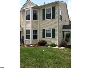 27 Van Horn Pl, Southampton, PA 18966-2685