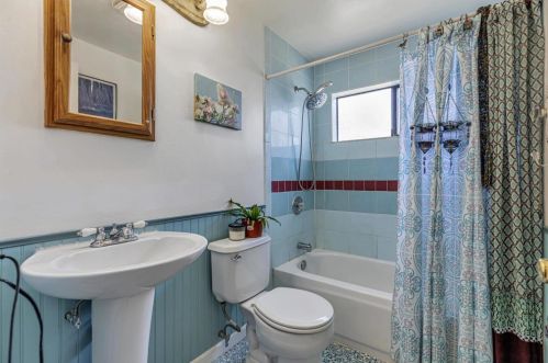 5716 Georgia Dr, North Highlands CA  95660-4725 exterior