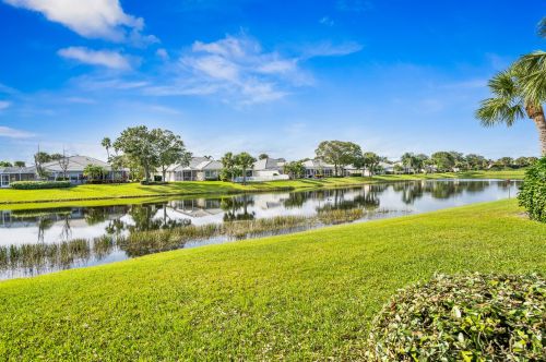 1216 Sun Terrace Cir, Fort Pierce FL  34986-2400 exterior