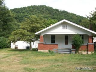 30 Gwendolyn Dr, Biltmore Lake, NC 28715-8874