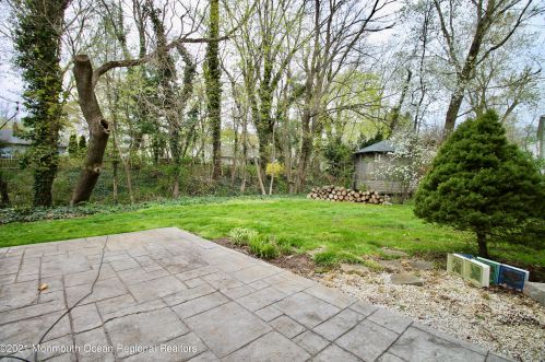 111 Princess Anne Dr, East Freehold NJ  07728-3066 exterior