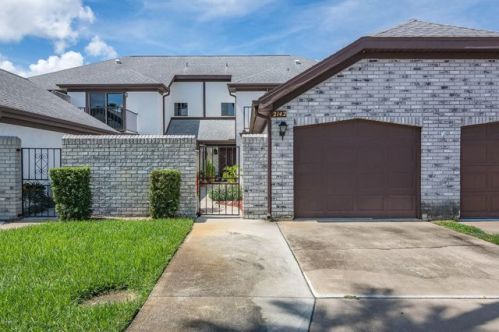 2142 Kings Cross St, Titusville FL  32796-1091 exterior