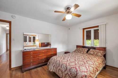 155 Warren Dr, New Kensington PA  15068-5240 exterior