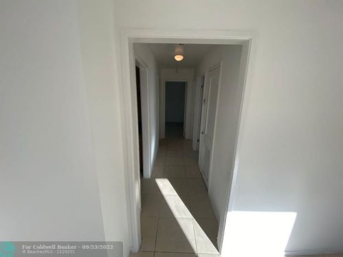 717 57th St, West Palm Beach FL  33407-2515 exterior