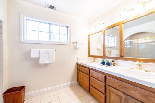 224 American Riv Cyn Dr, Folsom CA 95630-7143 exterior