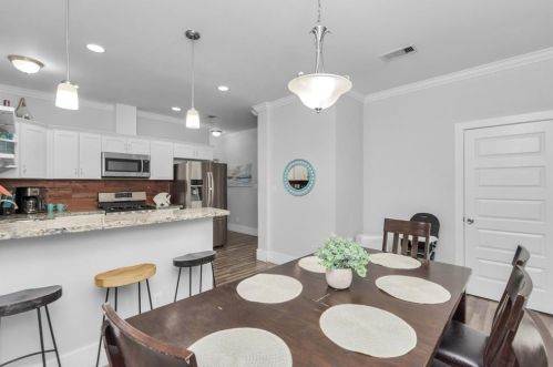 2223 33 St, Galveston TX 77550-7505 exterior