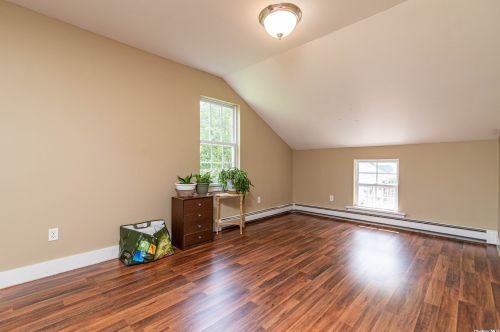 209 Country Rd, Mount Sinai NY  11766-1509 exterior