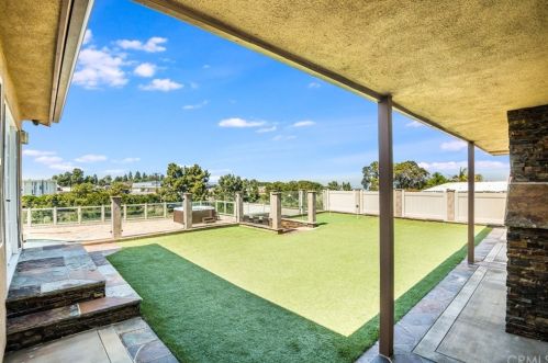 5087 Silver Arrow Dr, Rancho Palos Verdes CA  90275-3737 exterior