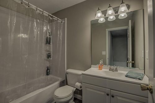 1814 Merrimac Ct, Hamilton KY  41091-7658 exterior