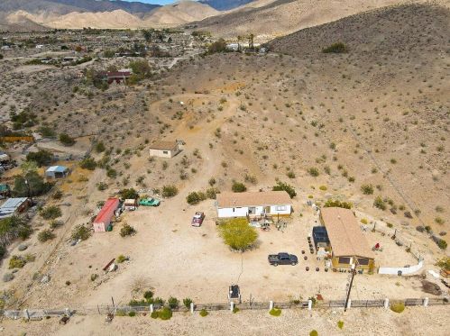 73420 18th Ave, Desert Hot Springs CA  92241-7844 exterior