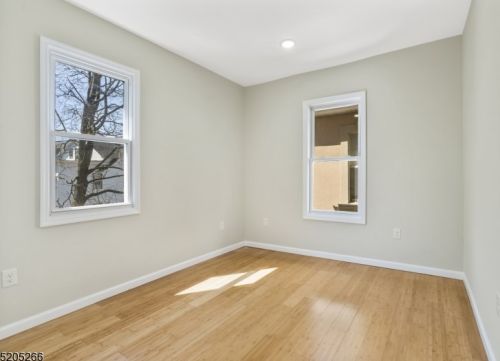 215 Rutledge Ave, East Orange NJ  07017-4911 exterior