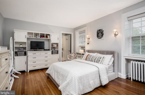 527 Tennis Ave, Prospectville PA 19002-6016 exterior