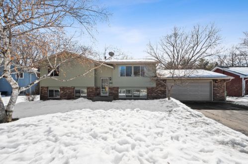 3864 Edith Ln, Lino Lakes, MN 55014-3405