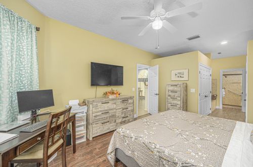 435 Fairway Lndg, Fort Pierce FL  34986-2166 exterior