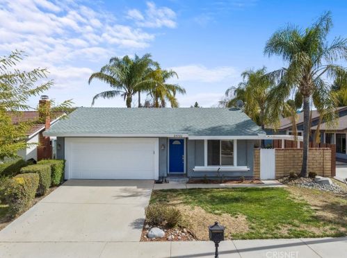 25780 Parada Dr, Santa Clarita, CA 91355-2416
