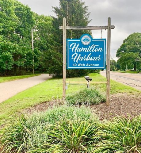 40 Web Ave, North Kingstown RI  02852-6822 exterior