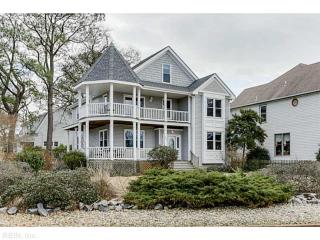 4612 Mayflower Rd, Norfolk VA  23508-2740 exterior