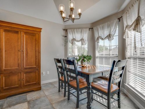 1100 Prospect Dr, Lewisville TX  75028-2548 exterior