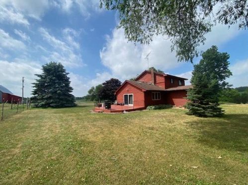 974 190th St, Ubet, WI 54009-4420