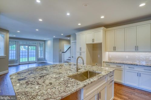 94 Wolf Creek Cir, Dover DE  19901-4917 exterior