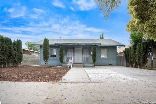 206 Valencia Dr, Fullerton, CA 92832-2440