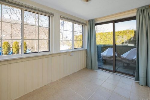 179 Benic Pl, Hawthorne NY  10532-1033 exterior