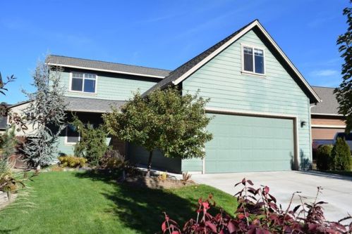 1456 18th St, Eagle Crest, OR 97756-1791