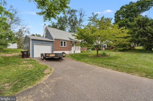 945 Bridge Rd, Collegeville, PA 19426-4100