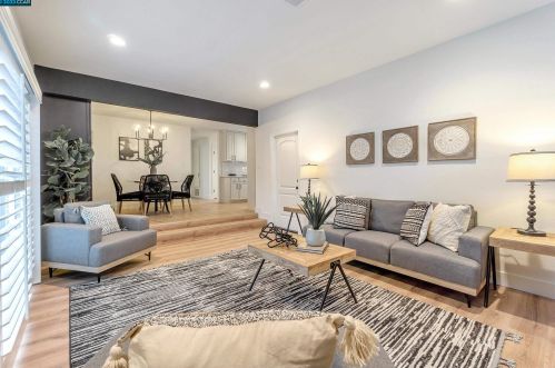 1177 Coad Ct, West Pittsburg CA  94565-6204 exterior